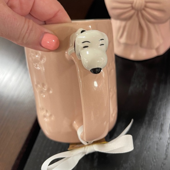 Peanuts Snoopy Pink Dog Life Embossed Paw Print Ceramic Mug w/Snoopy Handle NWT - Picture 2 of 7
